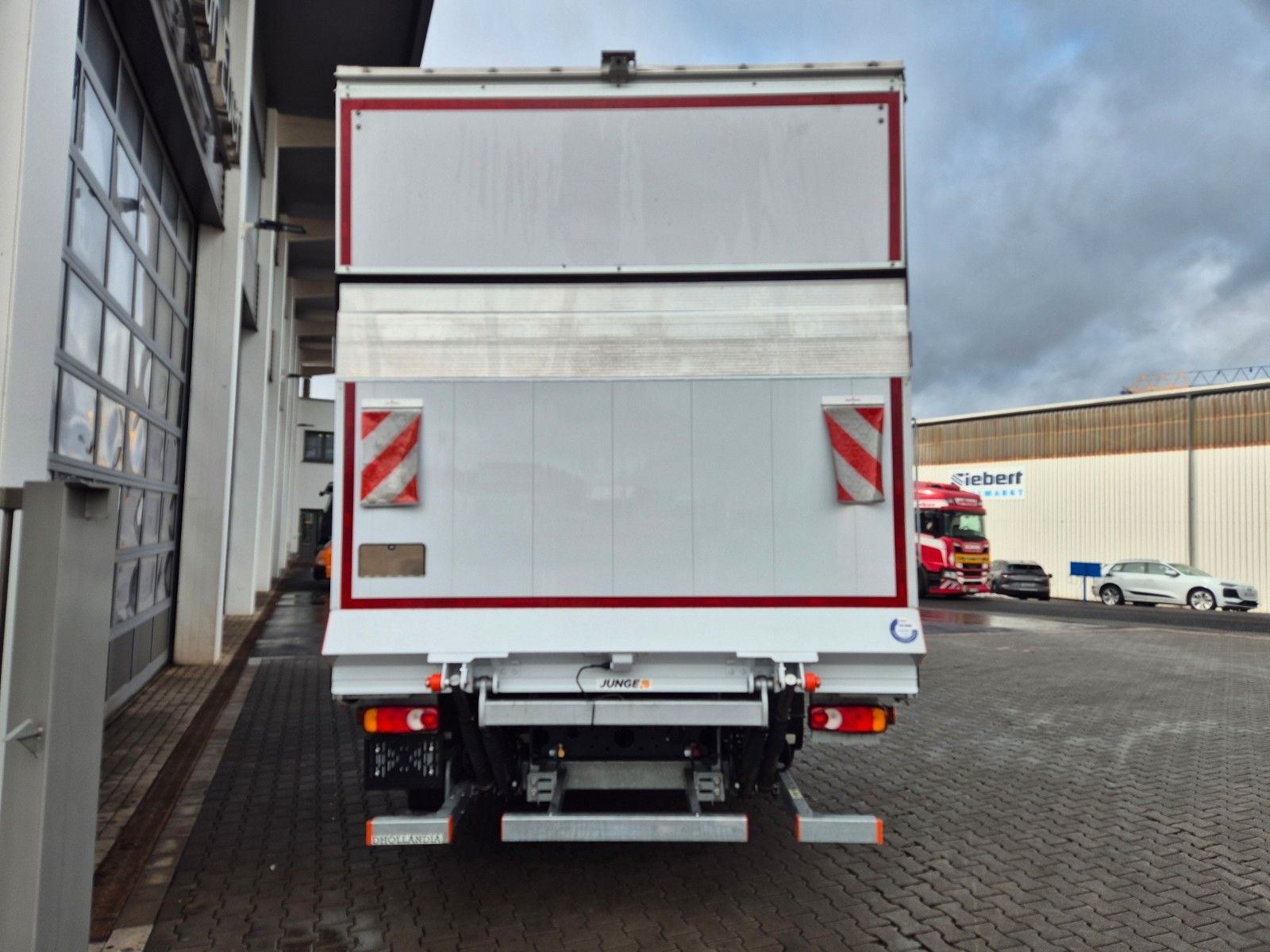Fahrzeugabbildung Iveco Eurocargo ML140E25/P LBW 1.500kg 7.280mm