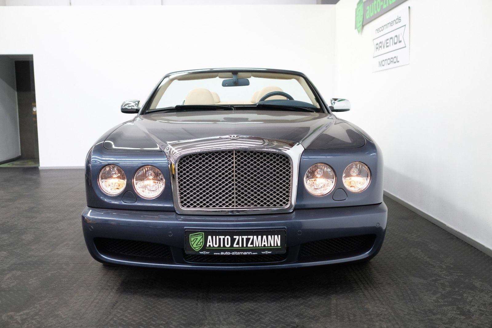 Fahrzeugabbildung Bentley Azure /MATRIX GRILL/CHROM/KAMERA