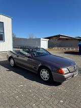 Mercedes-Benz SL 300 - Mercedes-Benz SL 300 aus 1992 mit Benzin-Antrieb