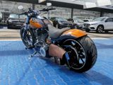 Harley-Davidson Breakout FXSB, Custom, Umbau - HARLEY-DAVIDSON HAMBURG