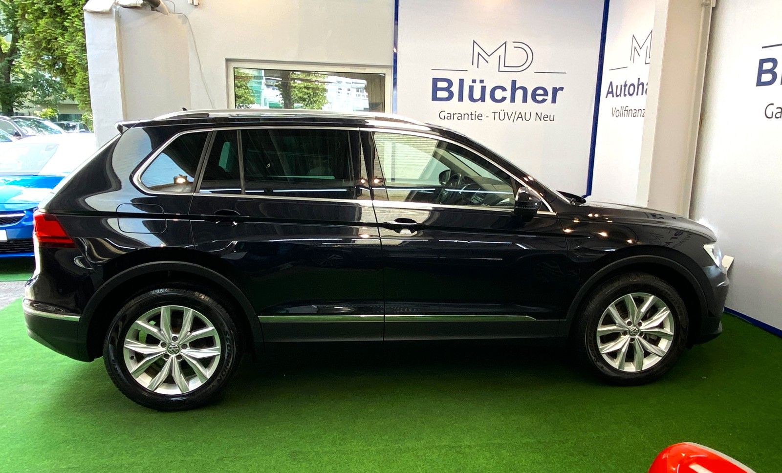 Volkswagen Tiguan Highline BMT 4 4Motion Automatik LED Navi foto 4