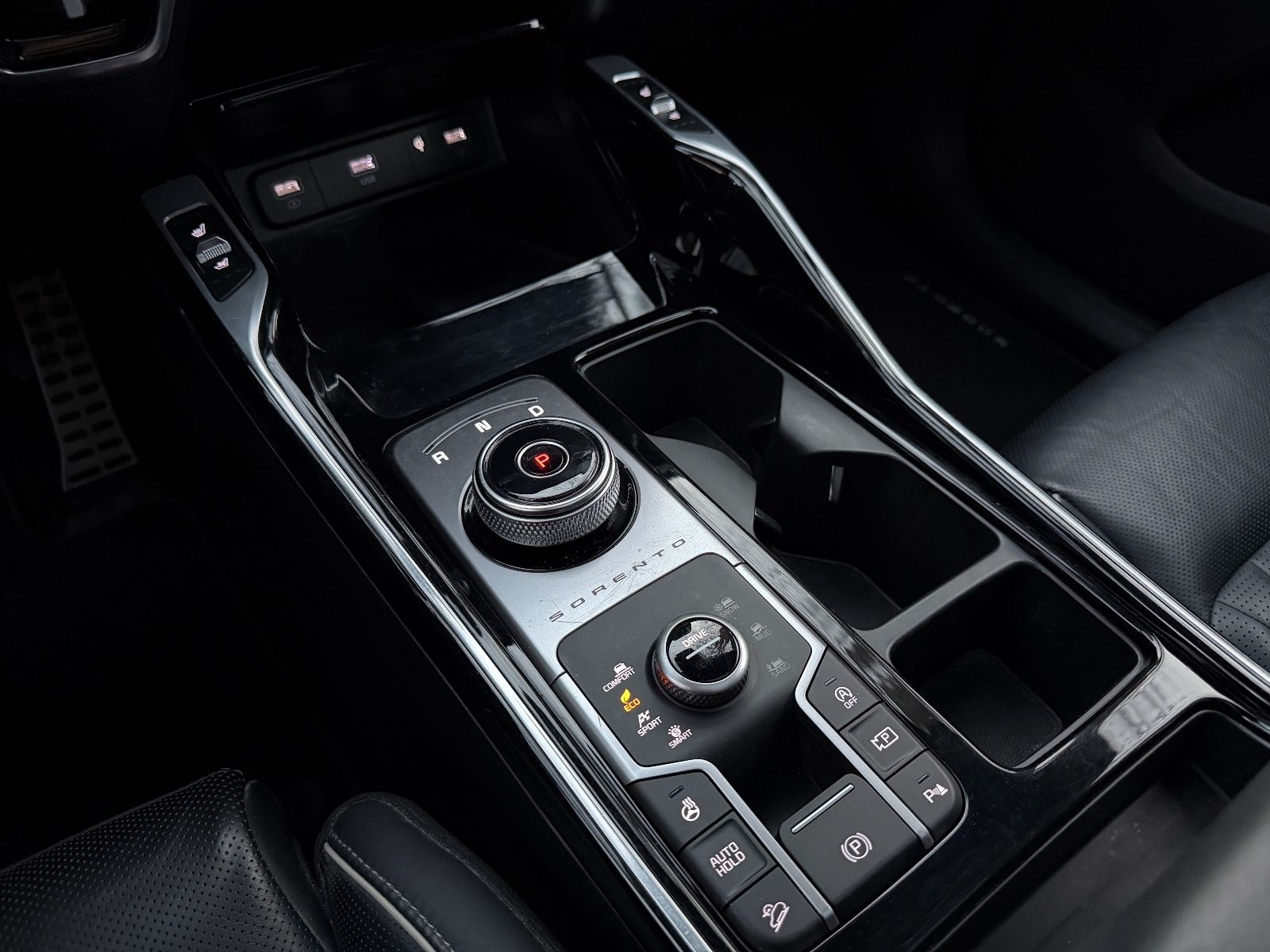 Fahrzeugabbildung Kia Sorento Platinum 4WD*BI-LED*PANO*BOSE*LEDER*360*