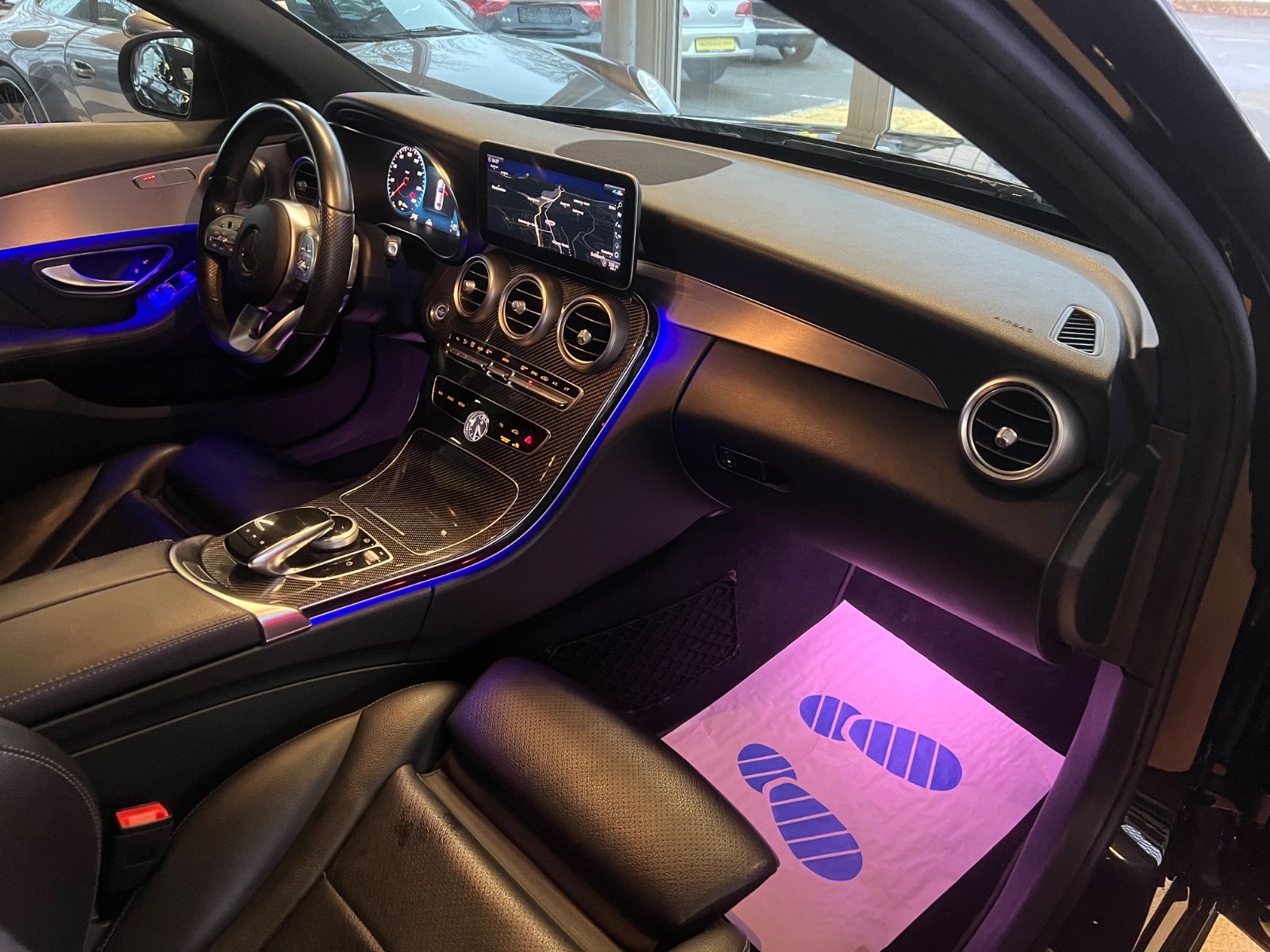 Fahrzeugabbildung Mercedes-Benz C 300 d Lim. AMG LINE DIGITALTACHO*HEADUP*CARBON