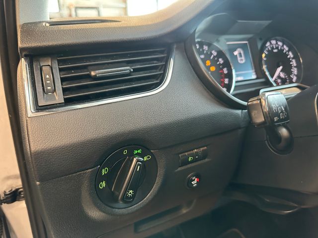 Skoda Octavia Combi Ambition *1.Hand*Klima*TÜV*