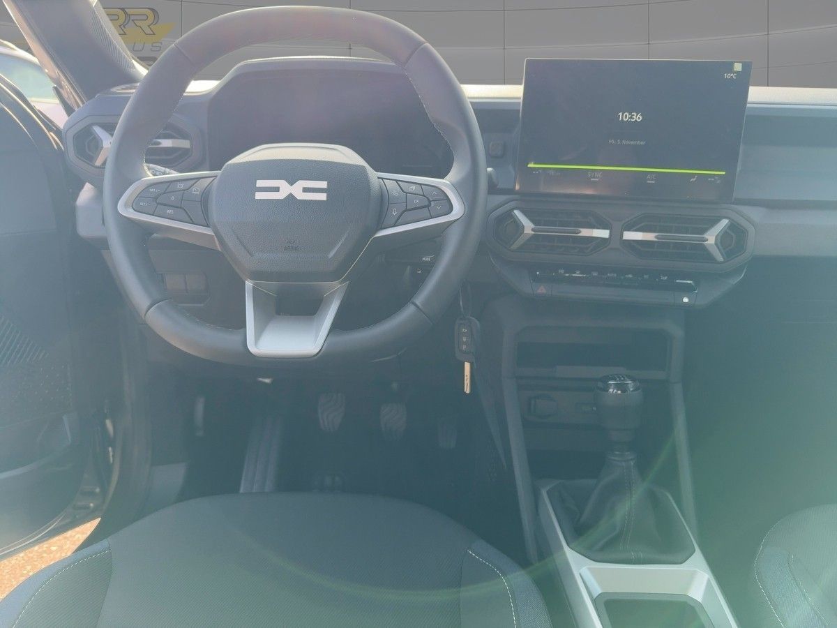 Fahrzeugabbildung Dacia Bigster TCe 140 Expression