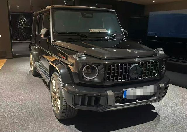 MERCEDES-BENZ G 63 AMG  3* Carbon Performance paket Superior  