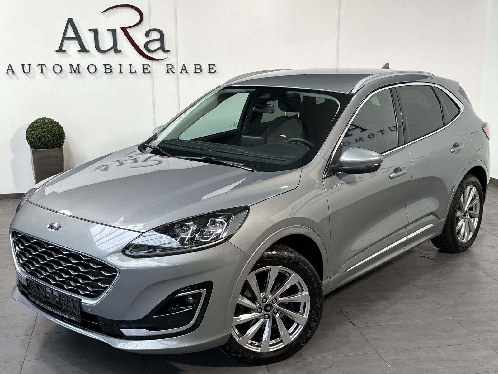 Fahrzeugabbildung Ford Kuga 2.0 EB 4x4 Vignale NAV+LED+AHK+KAMERA+19ZO