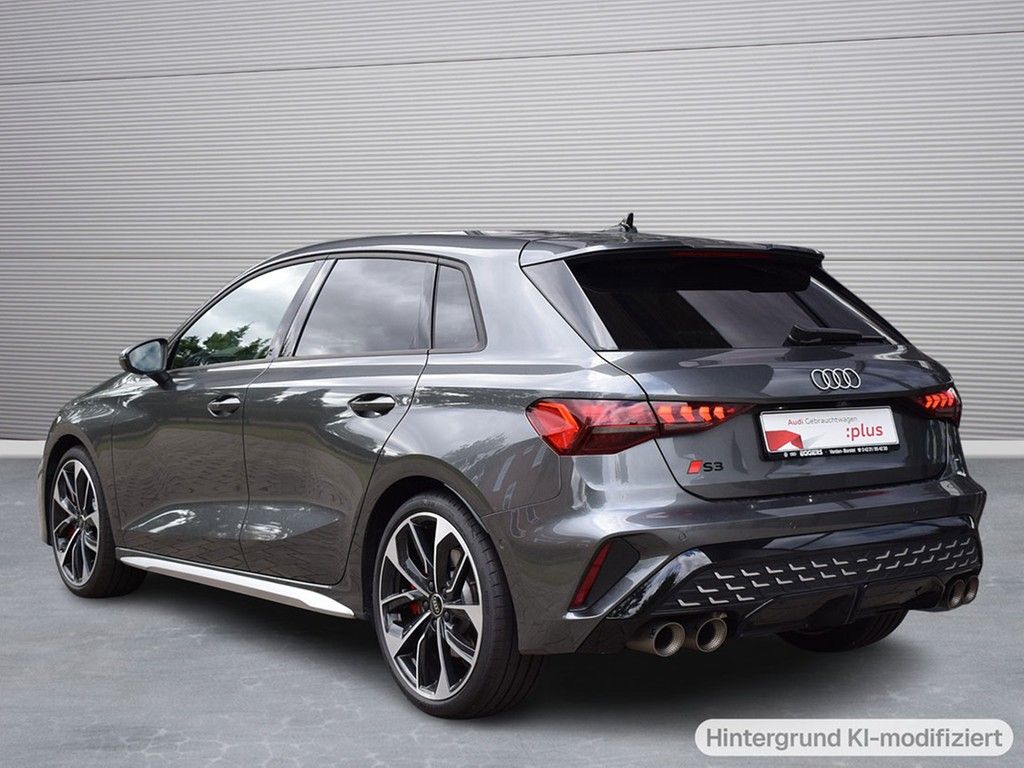 Audi S3 - Bild 3