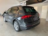 Volkswagen Tiguan 2.0 TDI Life LED/ACC/PDC/Stand-HZ/SHZ - VW Gebrauchtwagen