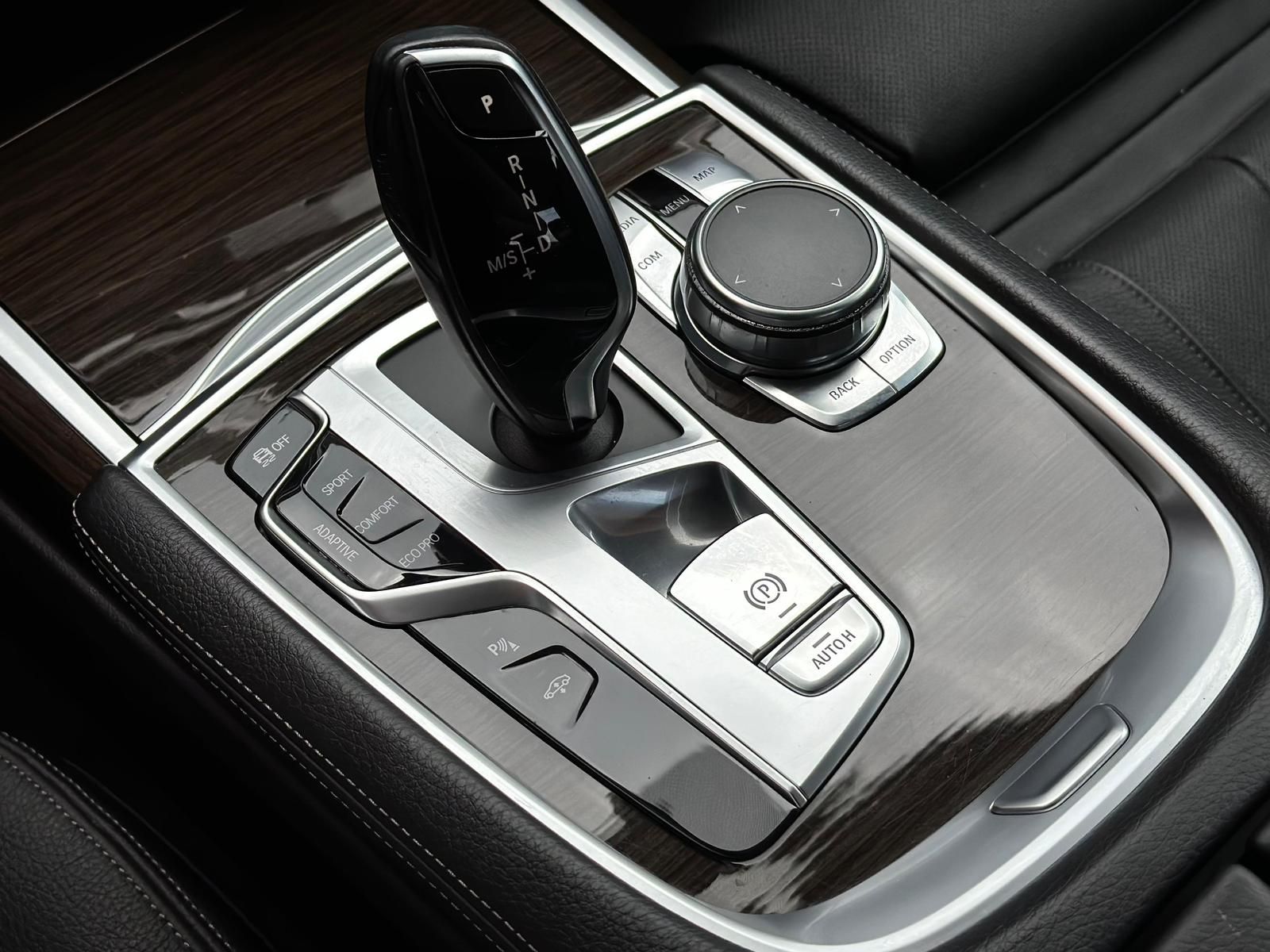 BMW 740d xDrive LASER#NACHT#LUFT#HUD#ACC#LH#CAM#NAVI - Image 15
