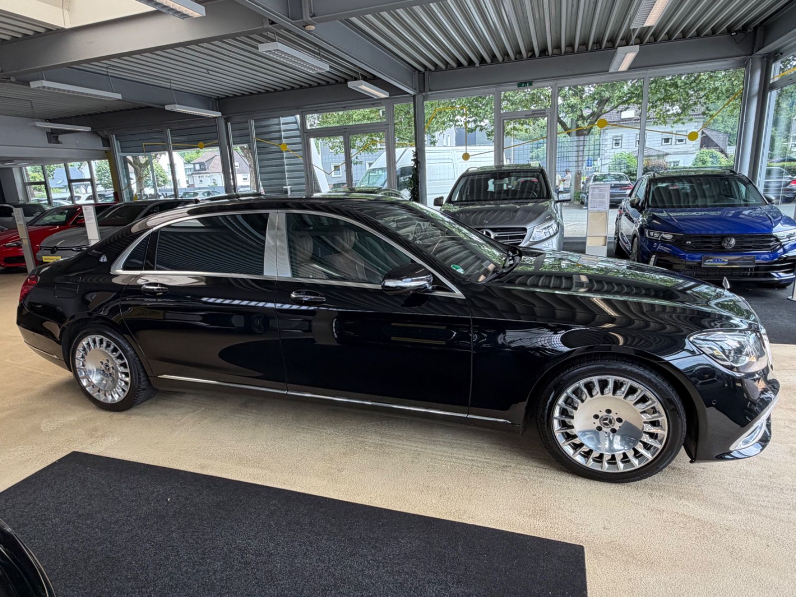 Fahrzeugabbildung Mercedes-Benz S 560 S Maybach Limousine 4Matic