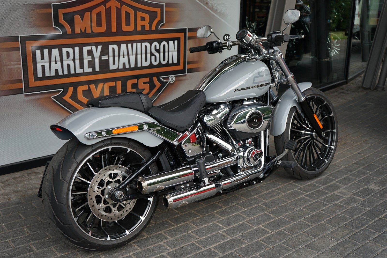 Fahrzeugabbildung Harley-Davidson Breakout 117 MY25 - FXBR - Thunderbike - Jekill