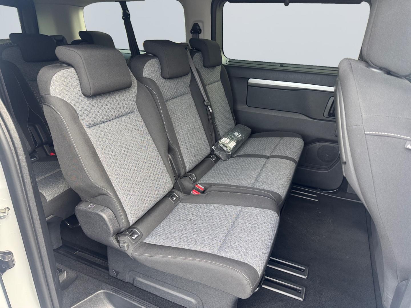 Toyota Proace Verso 2.0 D-4D L2 Team D *LED*ACC*CAM*Nav