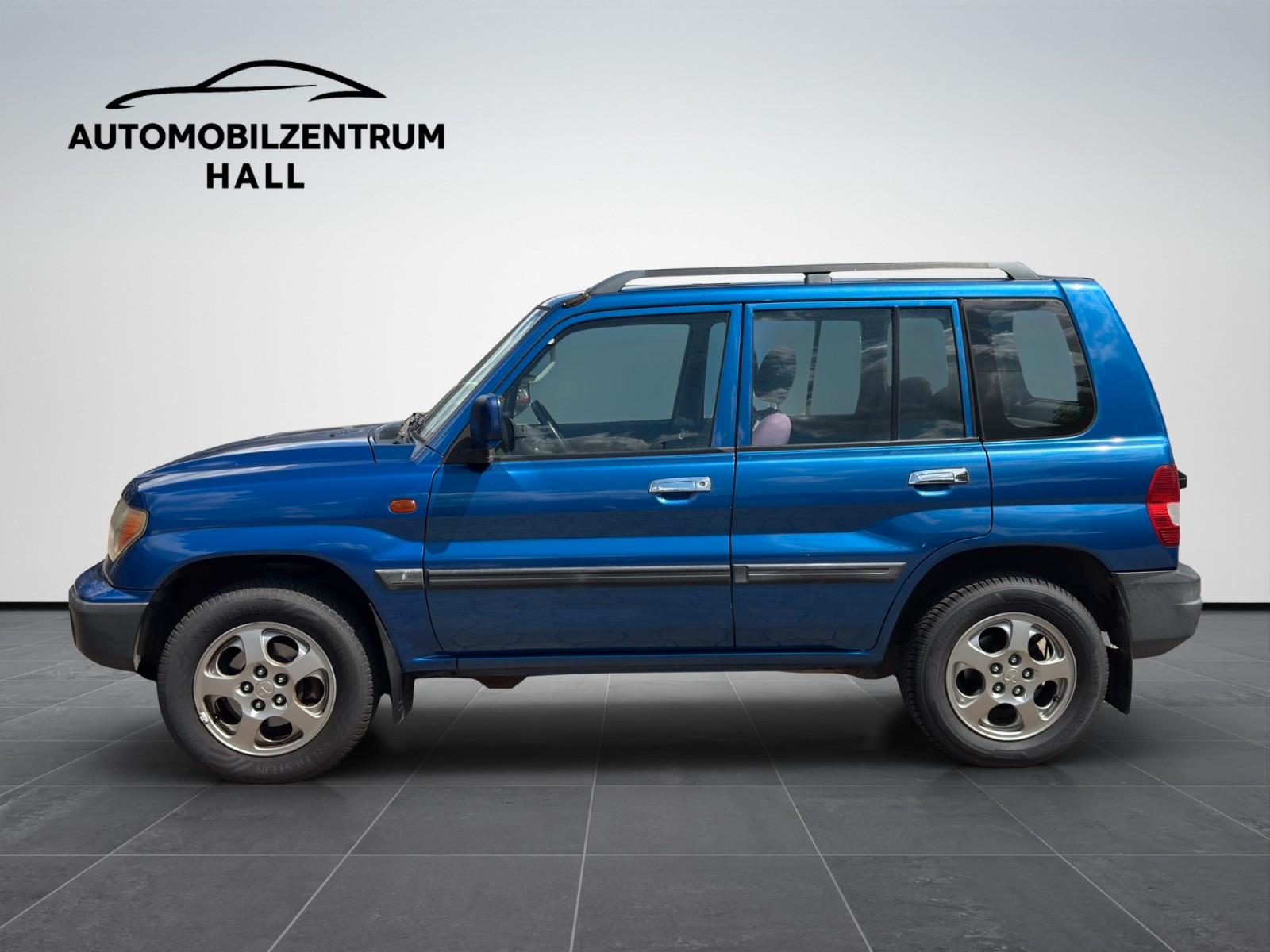 Mitsubishi Pajero 2.0 GDI | 129 ch | BVA | Attelage | Galerie de toit | Climatisation