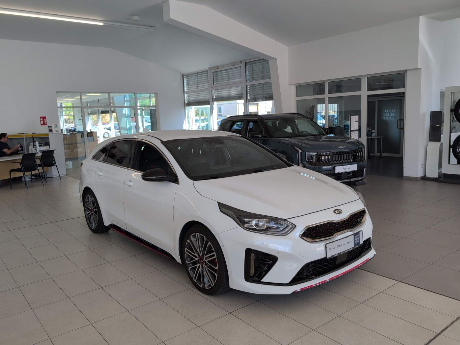 KIA pro_cee'd ProCeed 1.6 T-GDI GT DCT Navi Komfort JBL – Bild 5