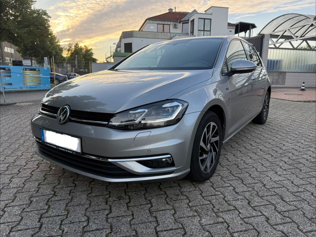 Image of Volkswagen Golf