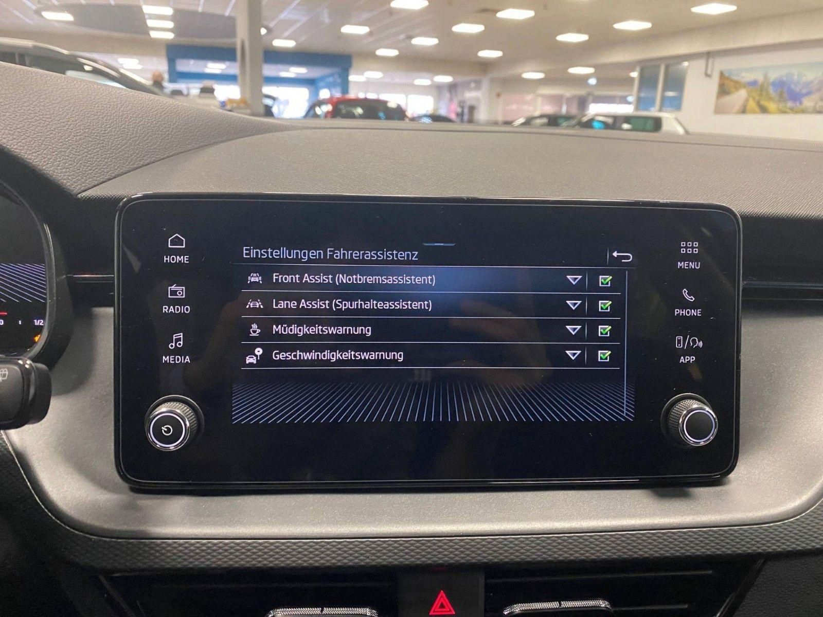 Fahrzeugabbildung SKODA Kamiq 1.0 TSI DSG Essence+GARANTIE 2031+100tKM++
