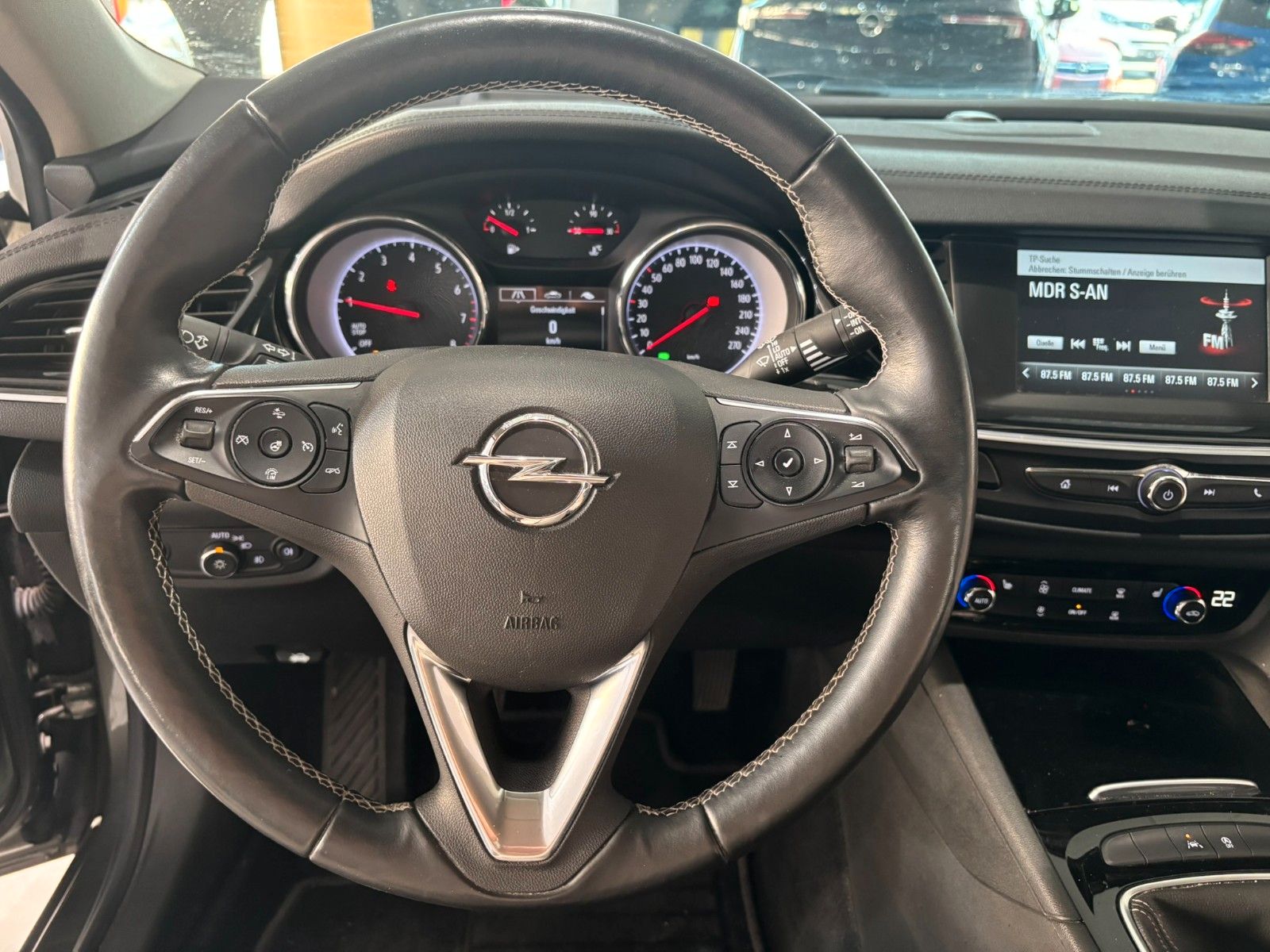 Fahrzeugabbildung Opel Insignia B ST 1.5 INNOVATION NAVI/SHZ/KAMERA/MAT