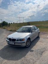 BMW 318i - BMW 318 aus 2003: 318i