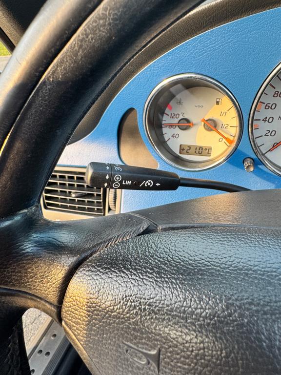 Mercedes-Benz SLK 320