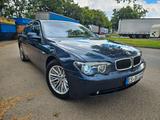 BMW 735i A - - blaue BMW 735