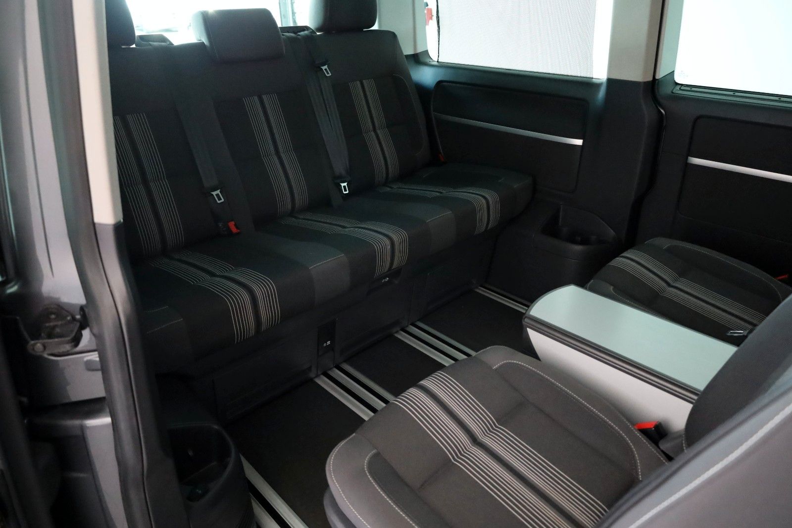 Fahrzeugabbildung Volkswagen T5 Multivan 4M Match 7 Sitzer,Navi,Xenon,SH,AHK