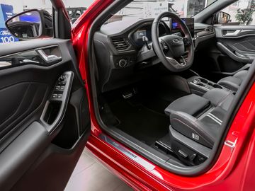 Ford Focus Turnier ST X Fahrerassistenz-Paket Navi