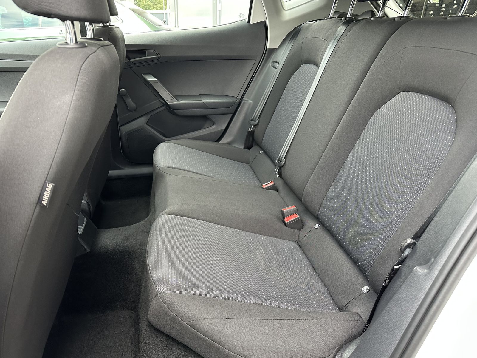 Fahrzeugabbildung SEAT Ibiza 5-Türer 1.0 TSI Style LED+TEMP+SPURHALTE