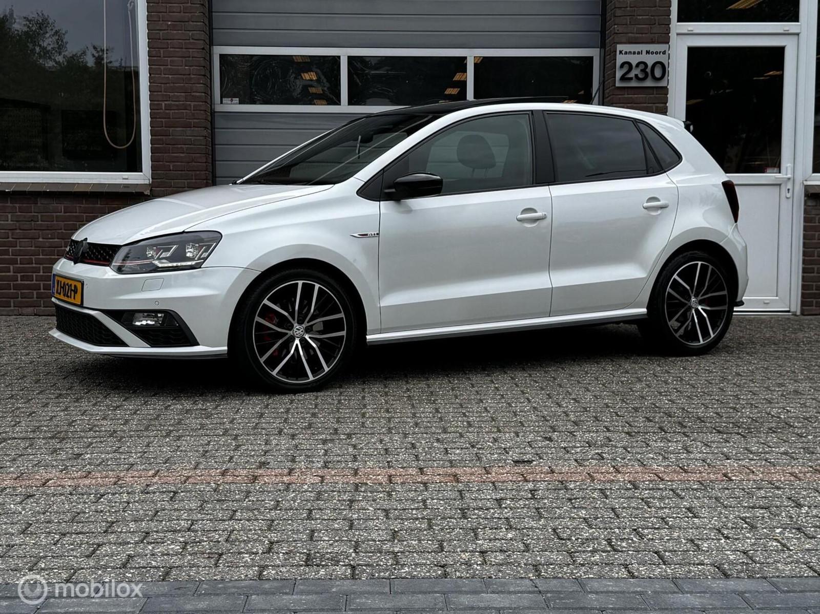 Volkswagen Polo 1.8 TSI GTI DSG PANO/CLIMA/NAVI/VOL!