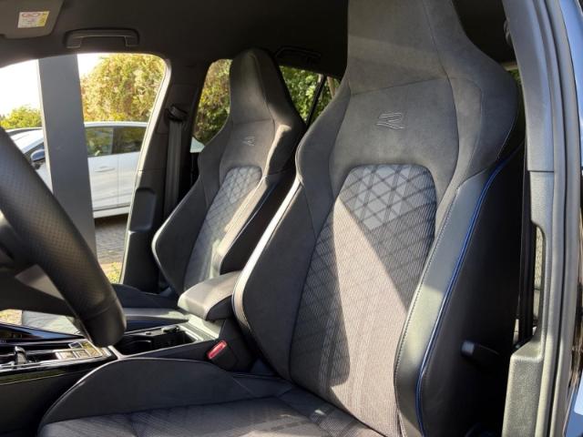 Volkswagen Golf VIII 1.5 eTSI R-Line DSG,RÜCKFAHRKAMERA, миниатюра 19