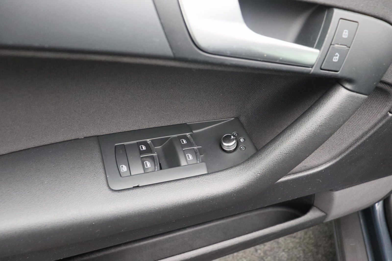 Fahrzeugabbildung Audi A3 Sportback 2.0 TDI Attraction