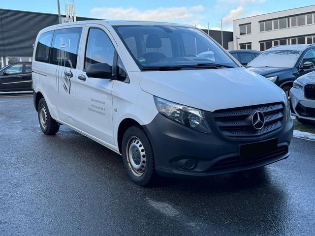 Mercedes-Benz Vito 111 CDI FWD kompakt Tourer 5 Sitzer / AHK 