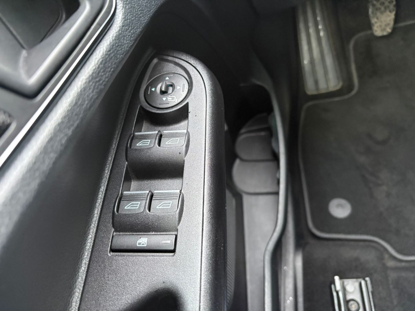 Fahrzeugabbildung Ford B-Max SYNC Edition 1.0 EcoBoost Start Stop