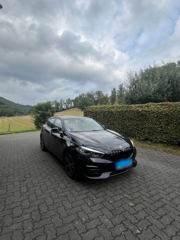 BMW BMW 118I Sport line