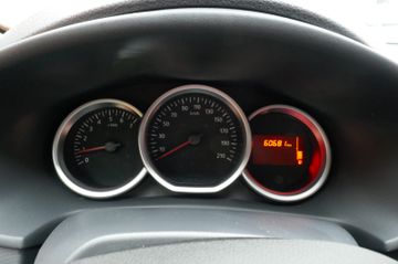 Fahrzeugabbildung Dacia Sandero II Stepway Celebration