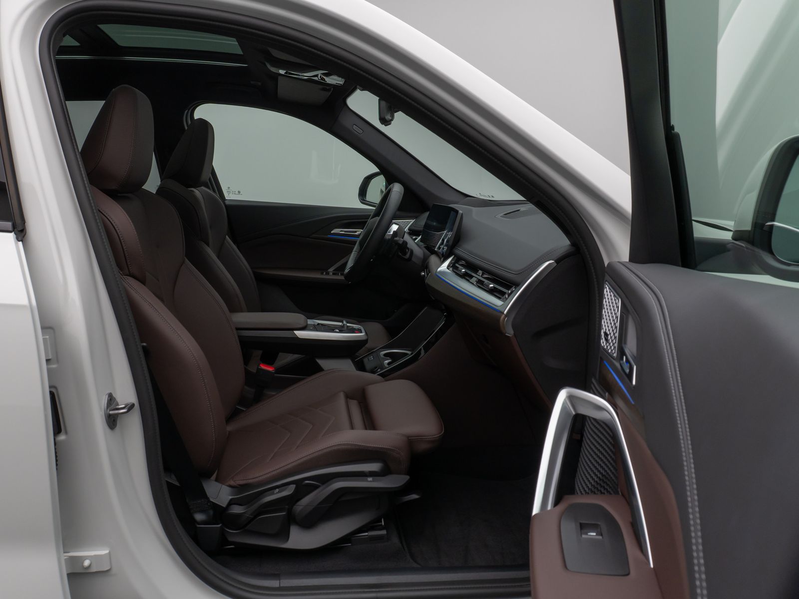 Fahrzeugabbildung BMW X1 xD30e M Sport Panorama 360°HUD DAB H/K AHK