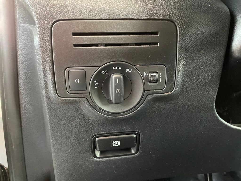 Fahrzeugabbildung Mercedes-Benz Vito 114 CDI Tourer PRO Extralang RFK,Klima,SHZ
