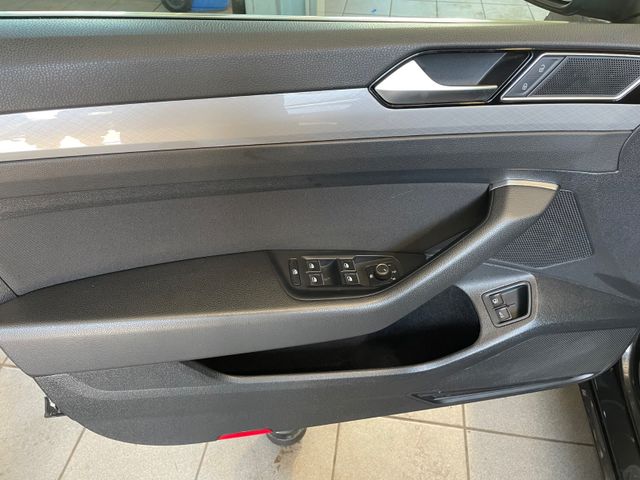 Passat Variant GTE 1.4 TSI DSG / AHK / ACC / SH