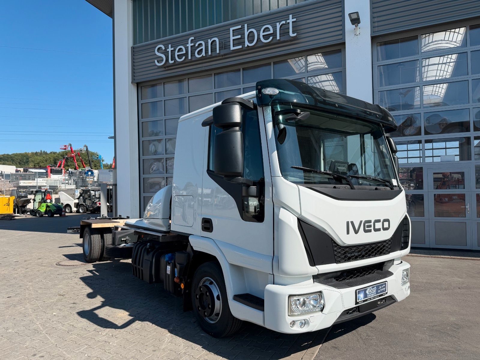 Fahrzeugabbildung Iveco Eurocargo ML80E21/P L-Haus AHK Standheizung