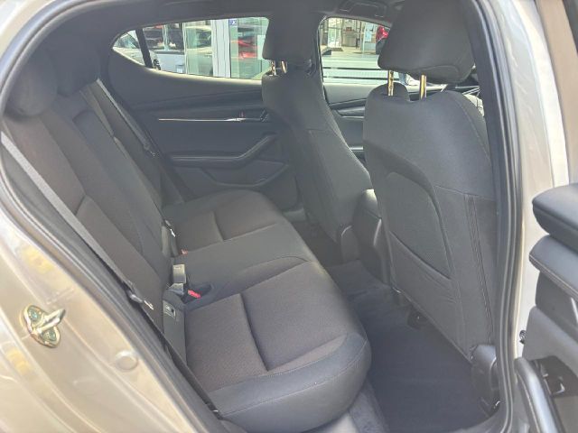 Mazda 3 Lim. 5-trg. Selection RückfahrkameraDAB