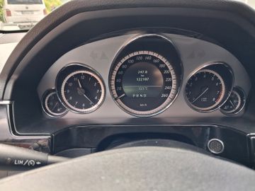 Mercedes E 200 - 6