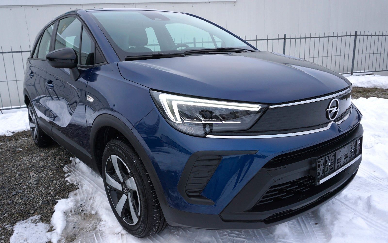 Fahrzeugabbildung Opel Crossland Edition, Navi, LED, Kamera, PDC
