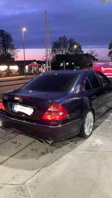 Mercedes-Benz NOTVERKAUF Mercedes E500 V8 | volle Hütte ... - Mercedes-Benz E 500 aus 2003
