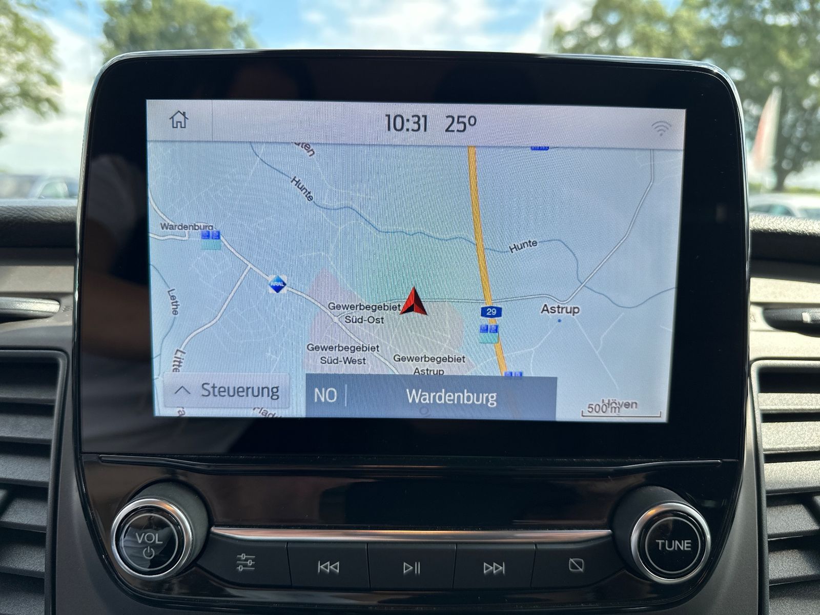 Fahrzeugabbildung Ford Transit Custom 300 L2 NAV+KLIMA+PDC+SHZ+CARPLAY