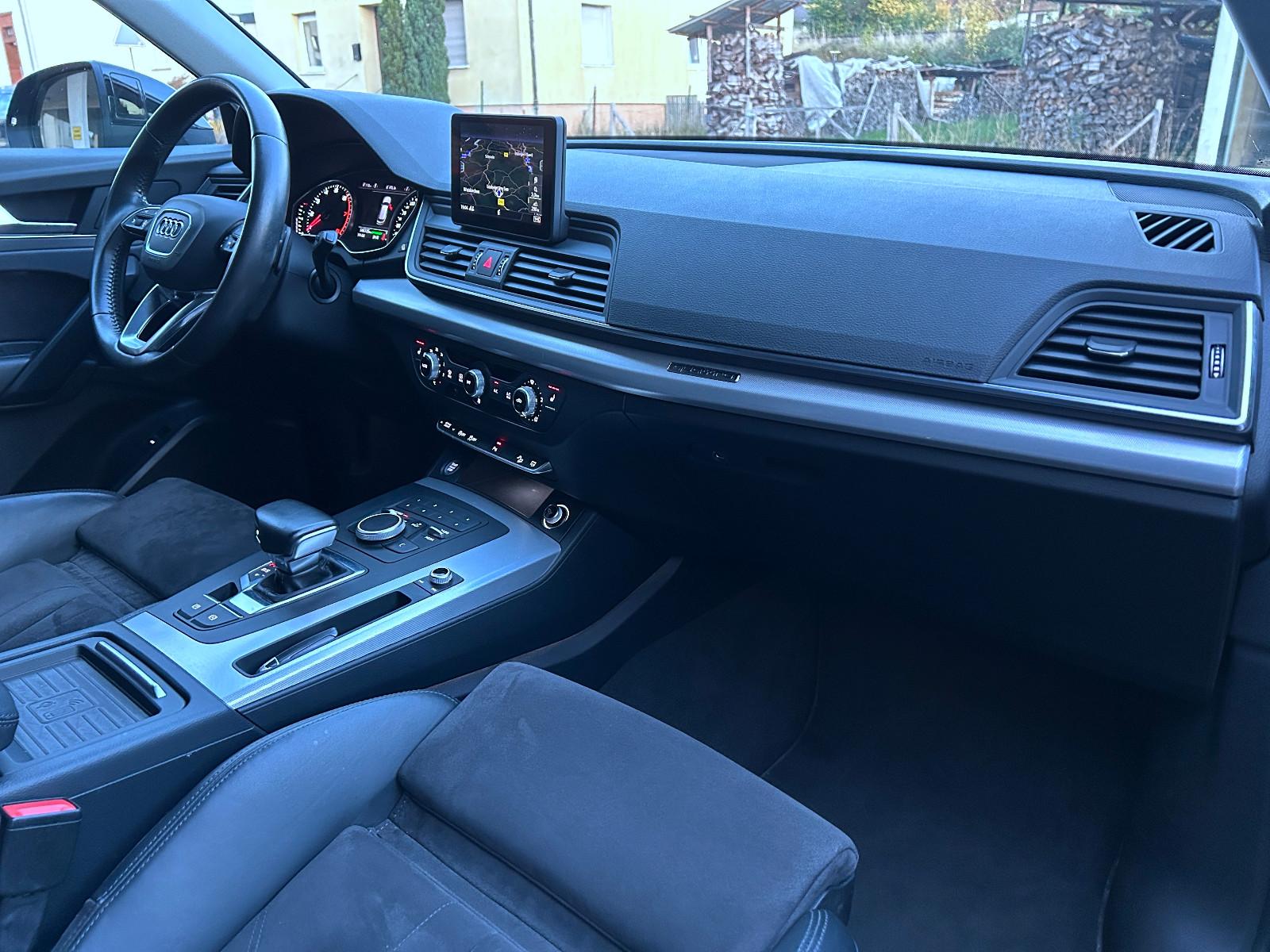 Audi Q5 quattro sport 2,0 Ltr. Aut. Navi Xenon Kamera