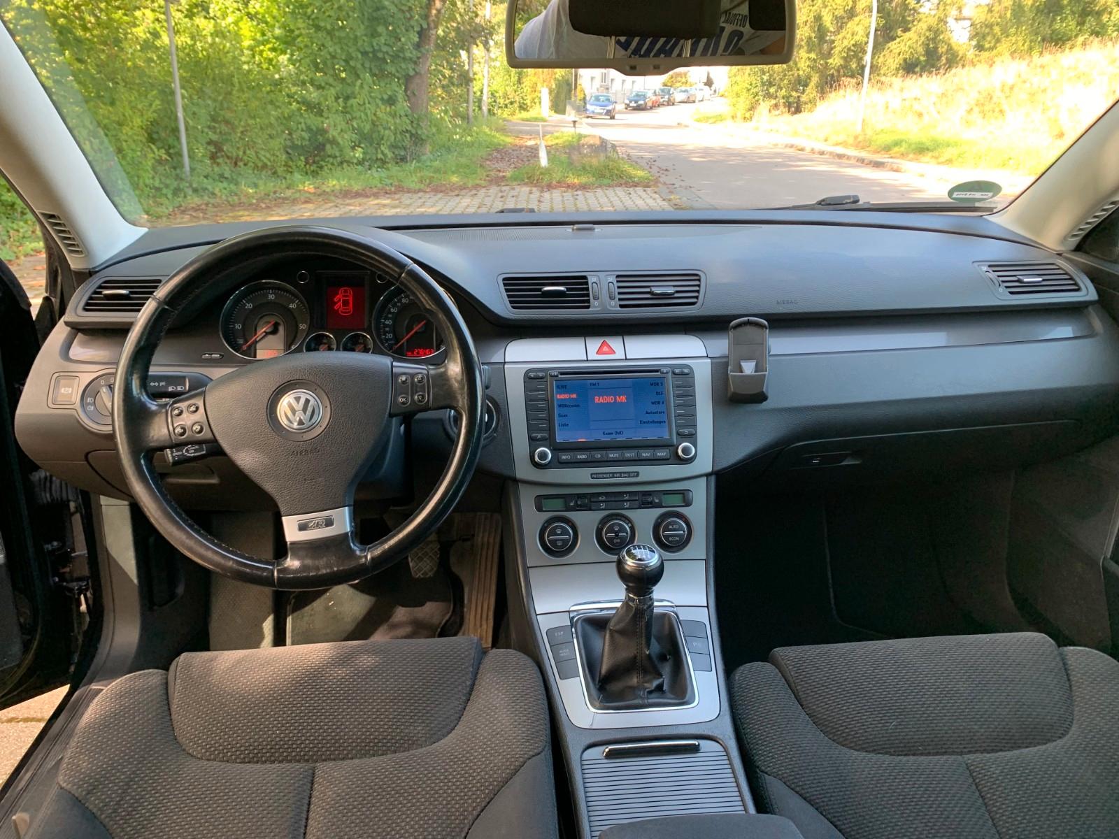 Volkswagen Passat 2005 — photo 6