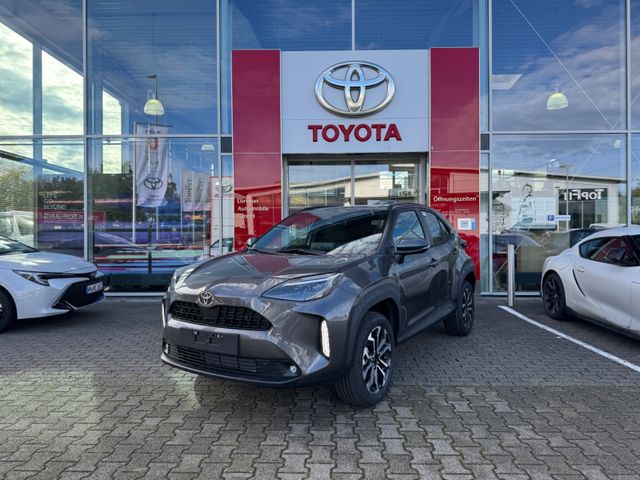 Toyota Yaris Cross Hybrid FWD Team D  *gratis neue WKR*