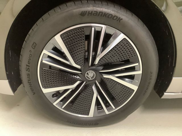 Enyaq 60 150 kW Automatik NAVI LED WÄRMEPUMPE