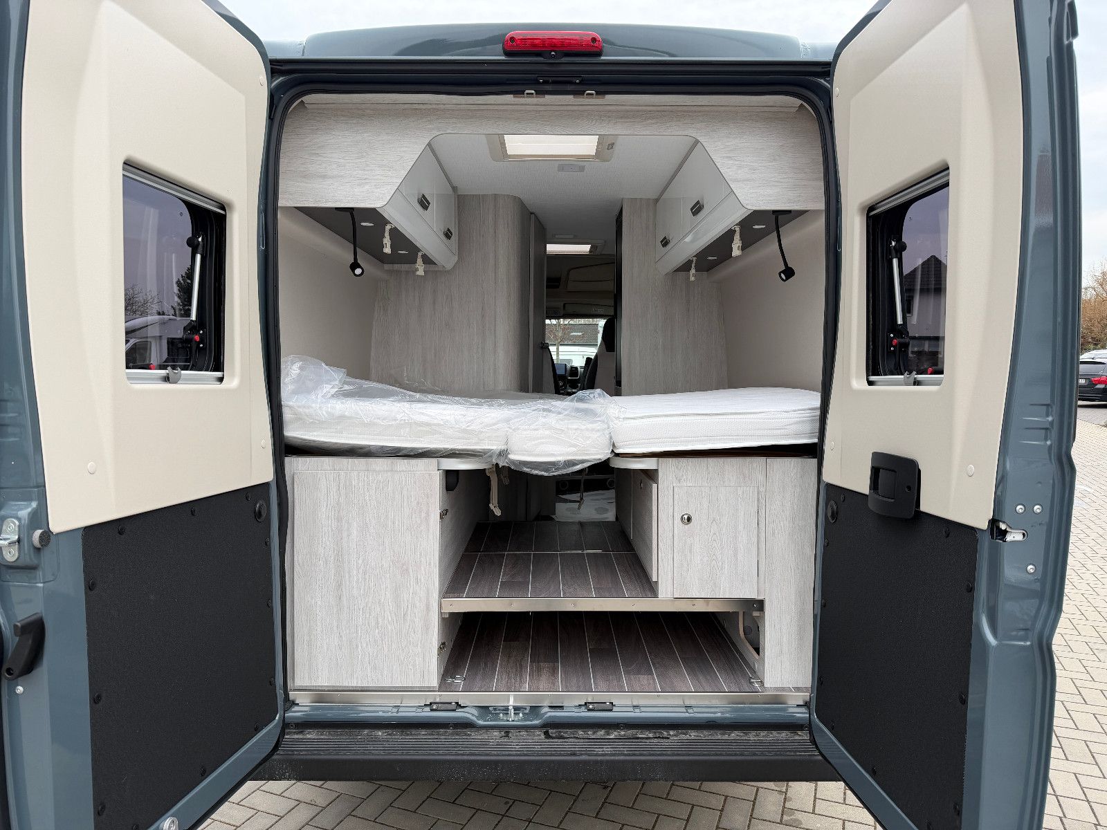 Fahrzeugabbildung Roller Team Livingstone Sport Duo - 7.049€ sparen!