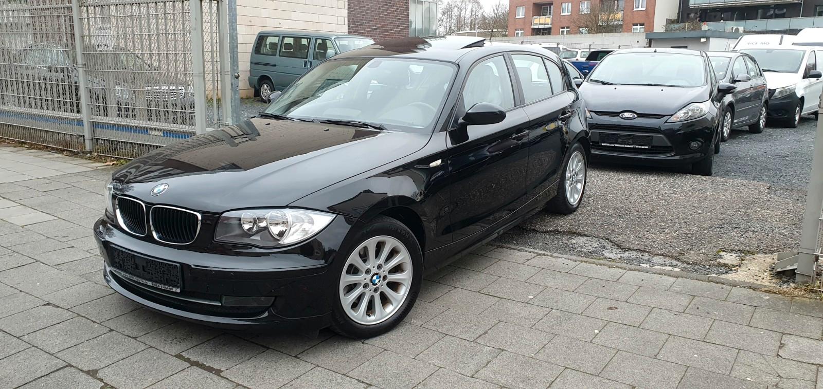 BMW 118i Automatik*1.Hand*Scheckheft*EGSHD*Pdc*